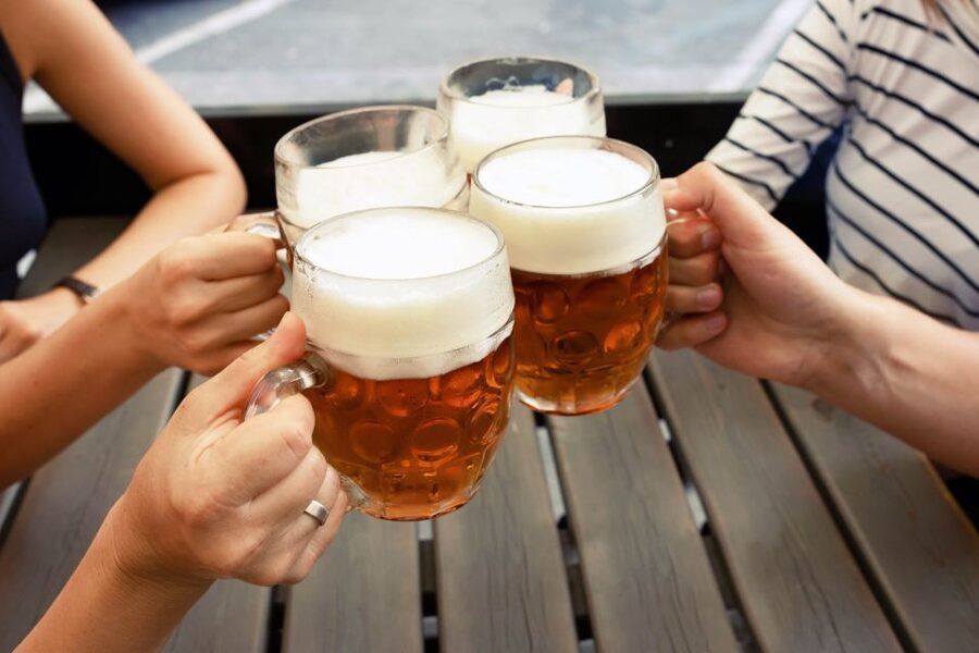 Prague: Afternoon Beer Cruise with Drinks Included - Štvanice Island and the return ride