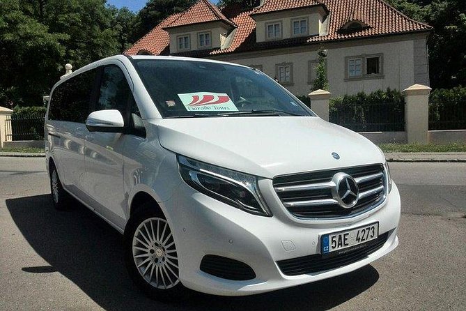 PRAGUE AIRPORT - CITY TRANSFERS in Spanish - What you receive during the ride