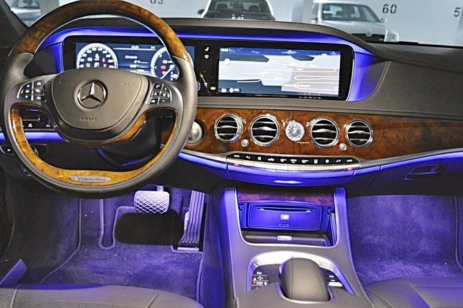 Prague airport luxury transfer by a Mercedes Benz S class - The route into Prague
