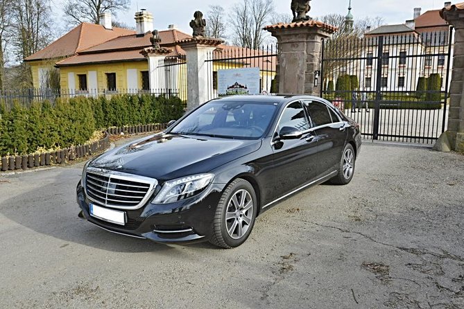 Prague airport luxury transfer by a Mercedes Benz S class - Who should book this service