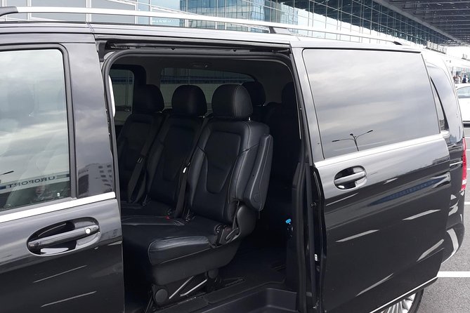 Prague Airport Private Departure Transfer - Leaving Prague without the public-transport shuffle