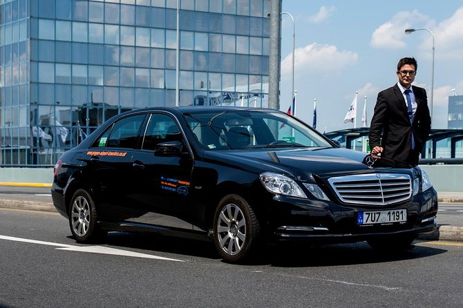 Prague Airport Shared Departure Transfer - How much time should you allow?