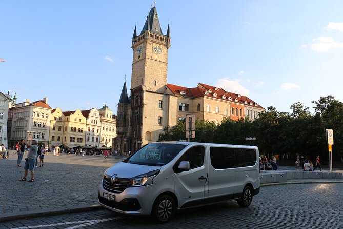 Prague Airport Transfers, Praga Aeropuerto Traslados, ESPAŇOL-ENG - Private transport for groups of up to seven