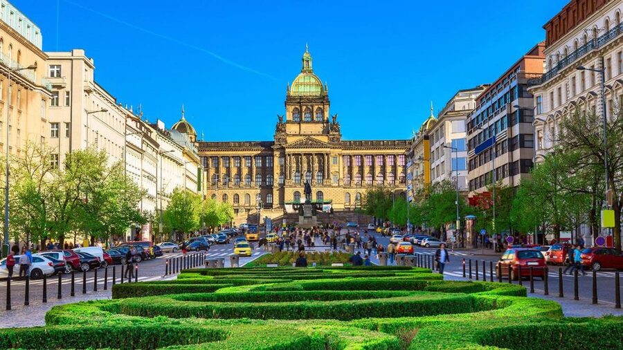 Prague Audioguide - TravelMate app for your smartphone - What the Prague TravelMate guide actually provides