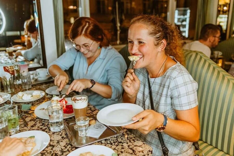 Prague: Award-Winning Old Town Food Tour with Four Drinks - Meeting Near Municipal House