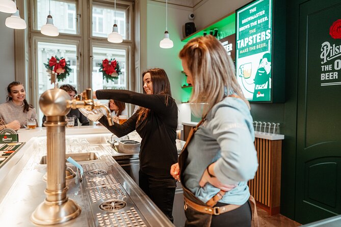 Prague Beer Pouring Class at Pilsner Urquell - The value of practicing instead of watching