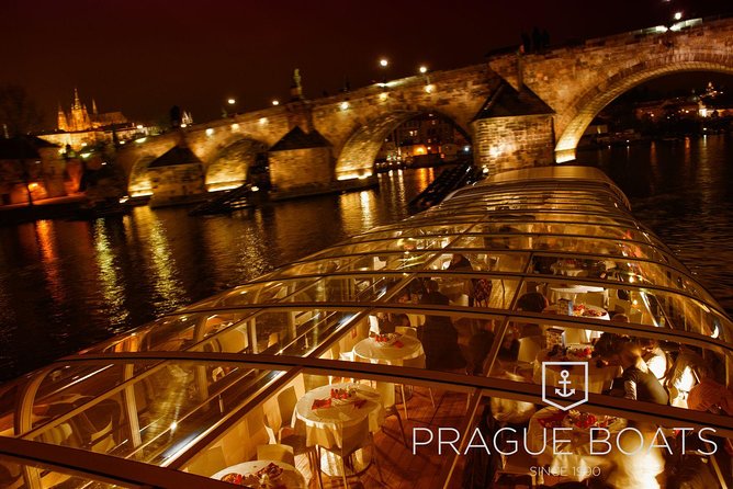 Prague Boats 3-hour Dinner Cruise - Choosing a seat for views and comfort