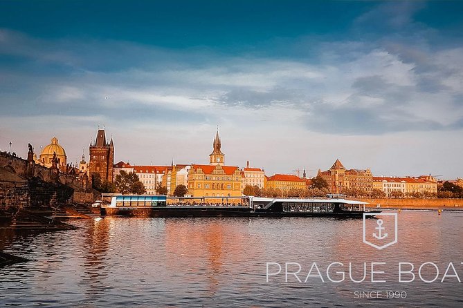 Prague Boats 3-hours Crystal Dinner Cruise - Passing through the Smíchov lock