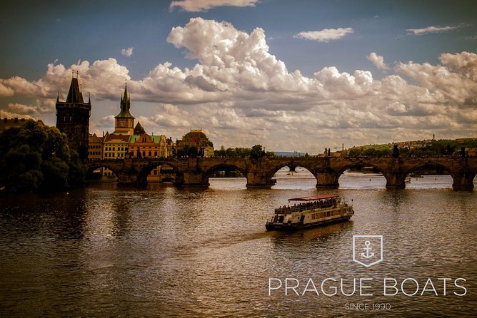 PRAGUE BOATS: 50-Minute Sightseeing Cruise - Straka Academy, Letná, and the northern turn
