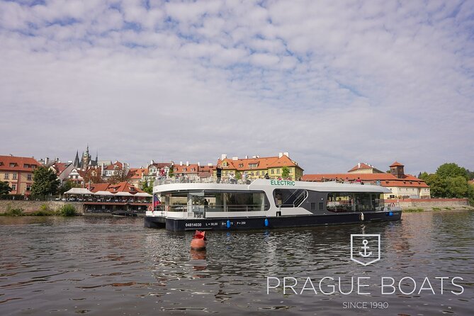 PRAGUE BOATS: 50-Minute Sightseeing Cruise - How much value does the $22.24 price offer?