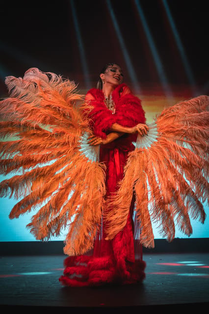 Prague:Breathtaking Cabaret Show with 4-Course Dinner Option - Sound, temperature, and service concerns