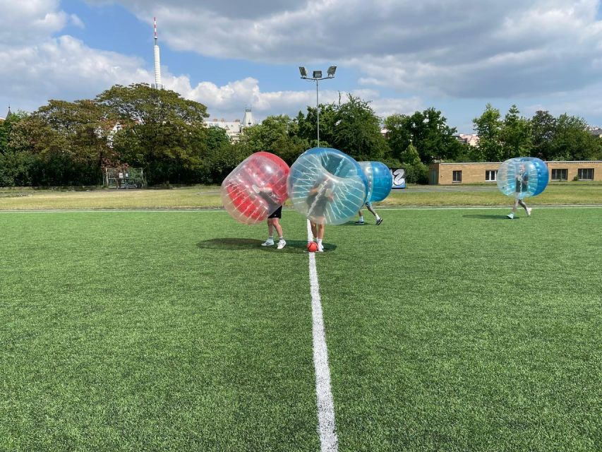 Prague: Bubbles football - Zorb Football in centrum - Why the referee and facilities matter
