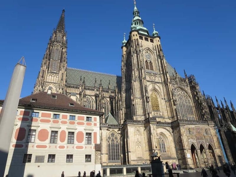 Prague: Bus and Boat Tour - Key points at a glance