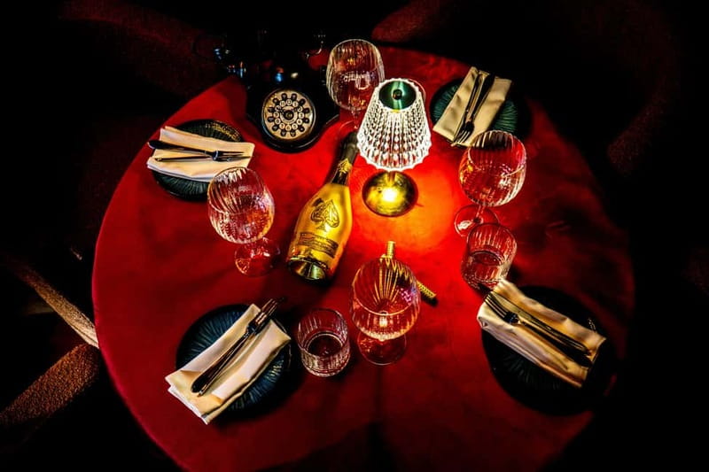 Prague: Cabaret Show at Medusa - Nightlife Prague - Food and Drinks: Budget for Them Separately