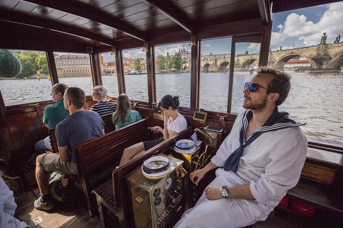 Prague Castle and Canal River Boat Tour - Why this route works for a first afternoon in Prague