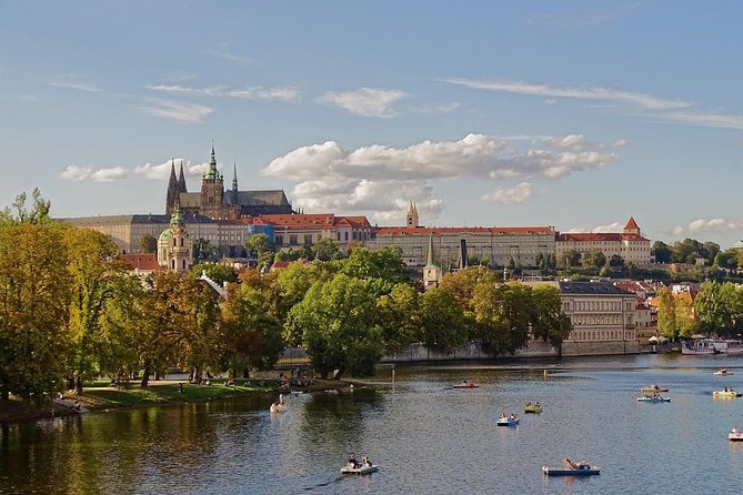 Prague Castle and Lobkowicz Palace entrance tickets - The ticket process needs careful handling