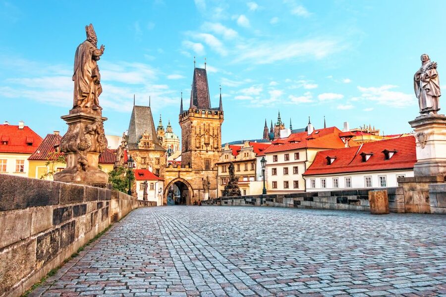 Prague Castle & Castle District: 2-Hour Guided Tour - Starting by Charles Bridge and riding uphill