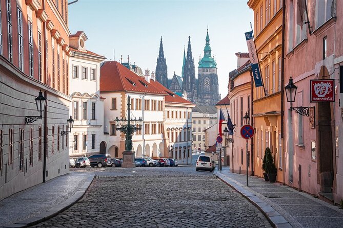 Prague Castle District Tour - Why Prague Castle works best with a guide