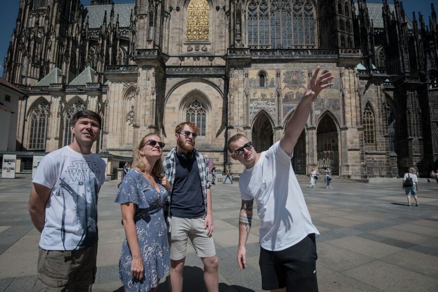 Prague: Castle Grounds & Highlights Walking Tour small-group - Why this short Prague Castle tour works