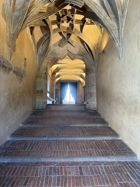 Prague Castle Interiors & Changing of the Guard-Small group - The walking conditions and timing