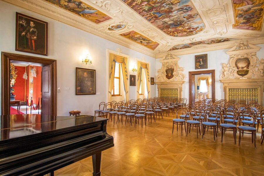 Prague Castle: Midday Classical Concert at Lobkowicz Palace - What the one-hour program includes