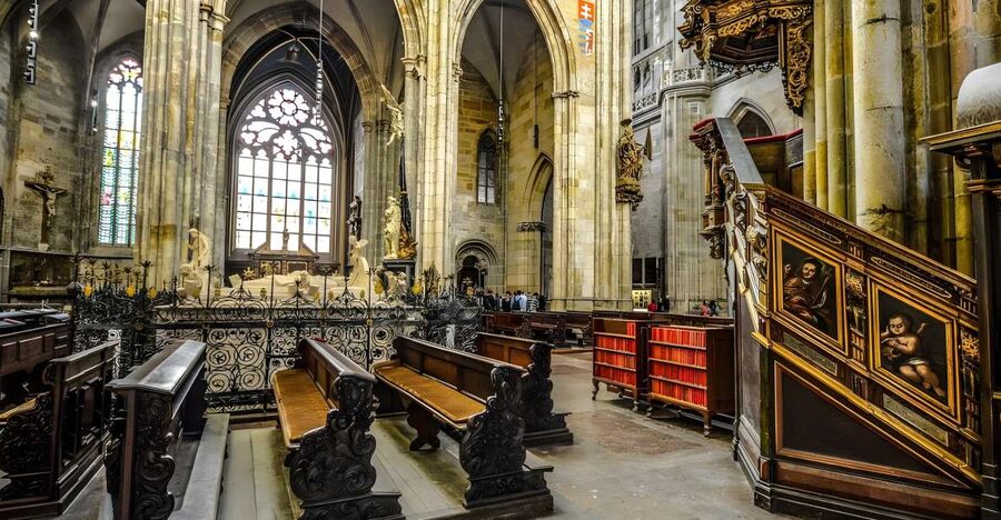 Prague Castle: Royal Palace, Cathedral, and Golden Lane Tour - Starting at Jan Palach Square and taking the tram