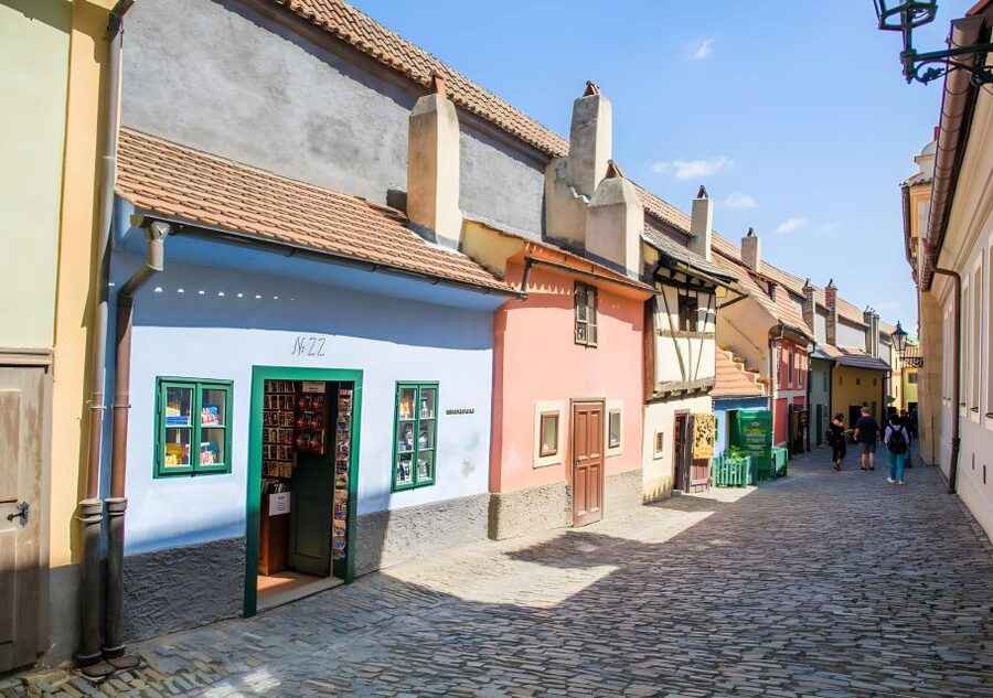 Prague Castle: Royal Palace, Cathedral, and Golden Lane Tour - Prague Castle’s courtyards and grand approach