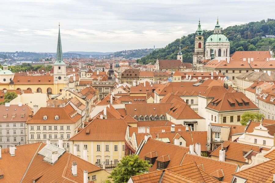 Prague: Castle Tour with Local Guide and Entry Ticket - The quiet stone of St. George’s Basilica
