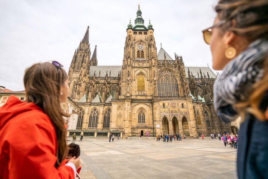 Prague: Castle Tour with Local Guide and Entry Ticket - Booking details worth knowing