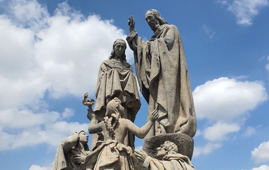 Prague: Charles Bridge Audio Guide with Tower Entry Ticket - What Makes the Royal Route Connection Interesting