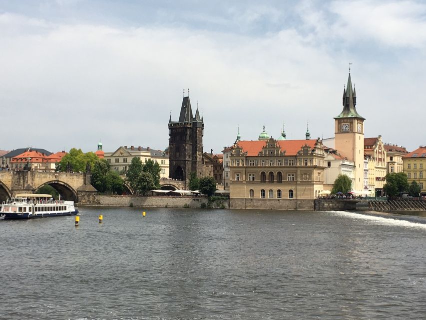 Prague City: 1-Hour Orientation Tour by Bus - Is $16 a fair price?