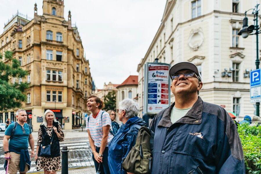 Prague: City Highlights By Bus, Boat, and on Foot - Why this tour works as a first look at Prague