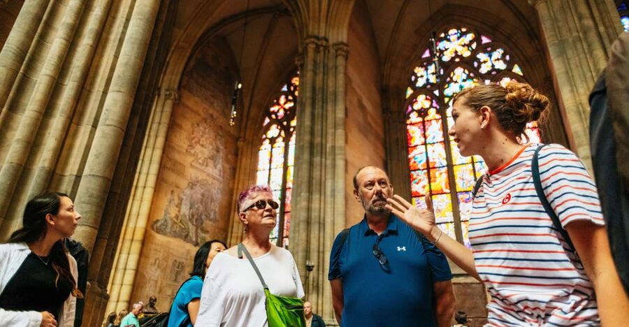 Prague: City Highlights By Bus, Boat, and on Foot - The Vltava cruise and Charles Bridge views