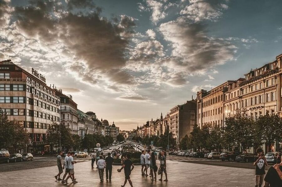 Prague: City Highlights Walking Tour - Prague Castle and St. Vitus Cathedral