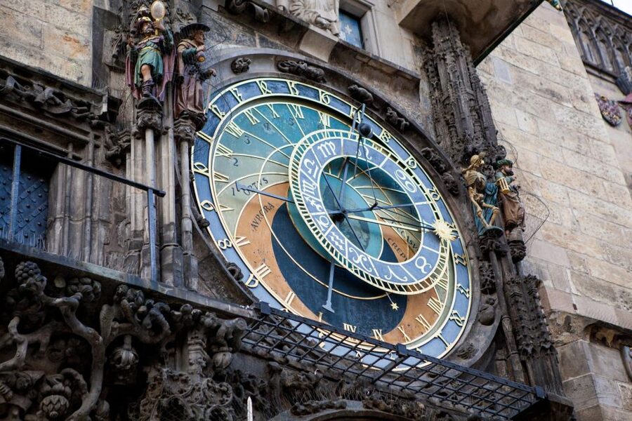 Prague City Tour with Vltava River Cruise - Why this half-day format works in Prague