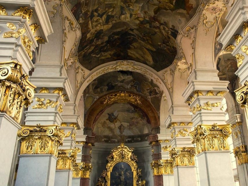 Prague: Classical Concert at St. Giles' Church - The musicians and the sound inside the church
