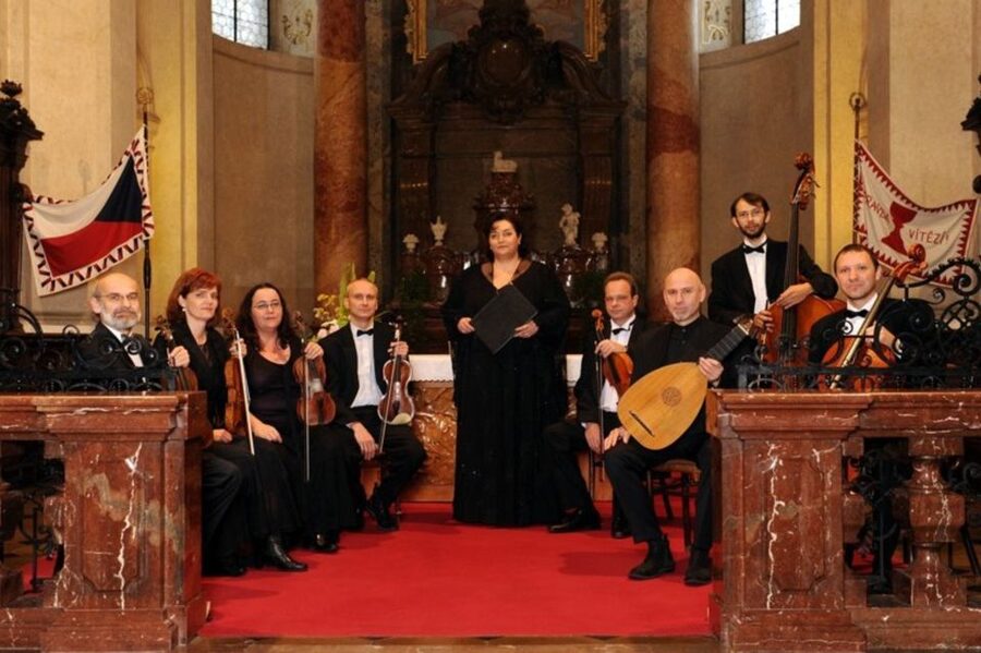 Prague: Classical Concert in St. Nicholas Church - Getting there and finding the entrance