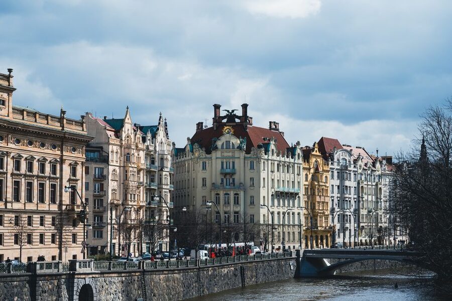 Prague Complete Tour in Spanish & Lunch, Tickets - Prague Castle and the monuments inside