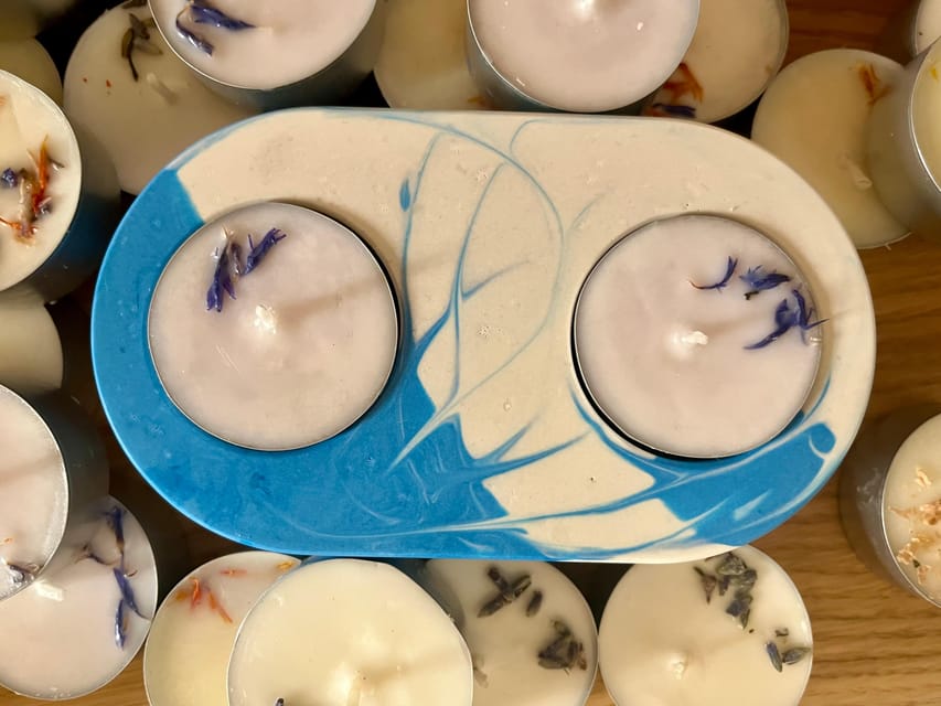 Prague: Craft your unique tea-candle holder set - Making six scented soy tea candles