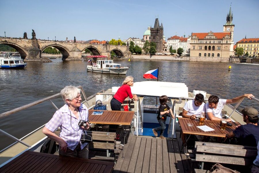 Prague Cruise: 1-Hour on the River Vltava - The view toward Charles Bridge