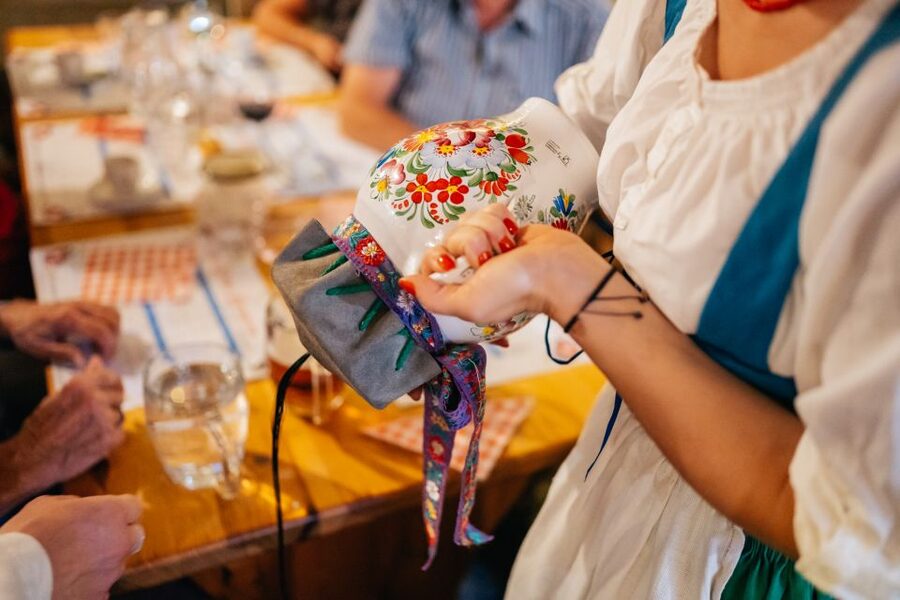 Prague: Dinner with Folk Show and Open Bar - What the open bar includes