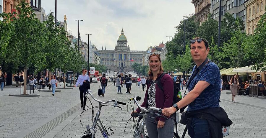 Prague E-Bike City Ride tour : 2hrs - The Czech beer stop is a welcome extra