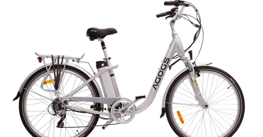 Prague Electric Bike Rental - Riding in rain, on cobblestones, and through changing conditions