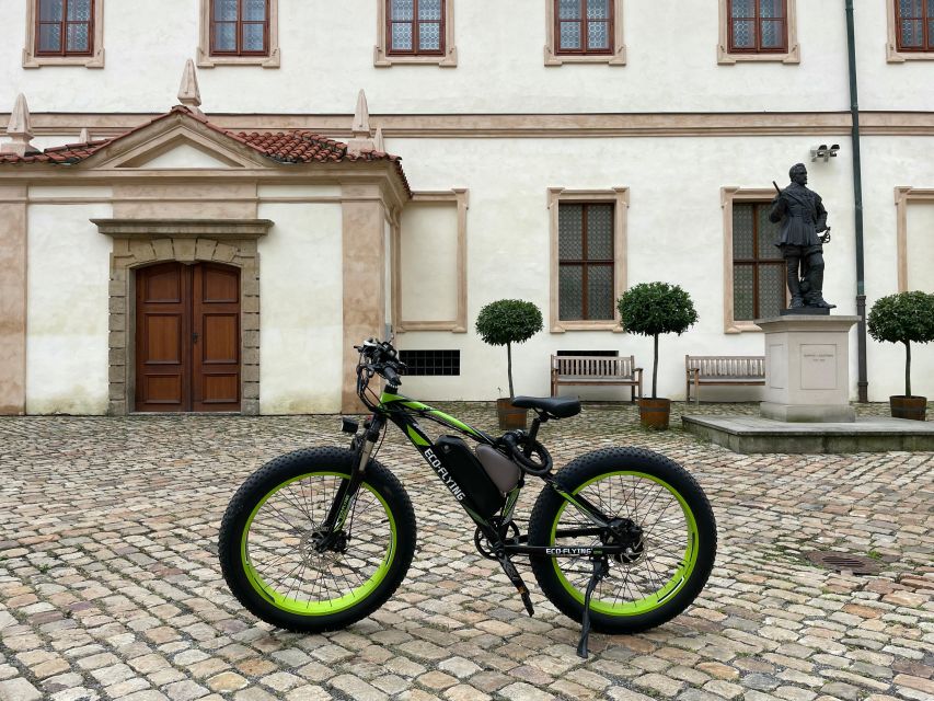 Prague: Electric Scooter & Cruiser Fat eBike Rental - Petřín Hill and Letná Park