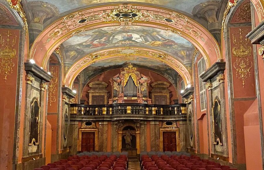 Prague: Entry Ticket Classical Concert at the Mirror Chapel - Eva Müllerová, Robert Hugo, Viktor Mazáček, and Stanislav Gallin