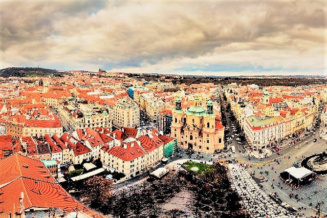 Prague Fairytale Tour: Old Town And Castle private tour - The celebrated bridge and the route downhill