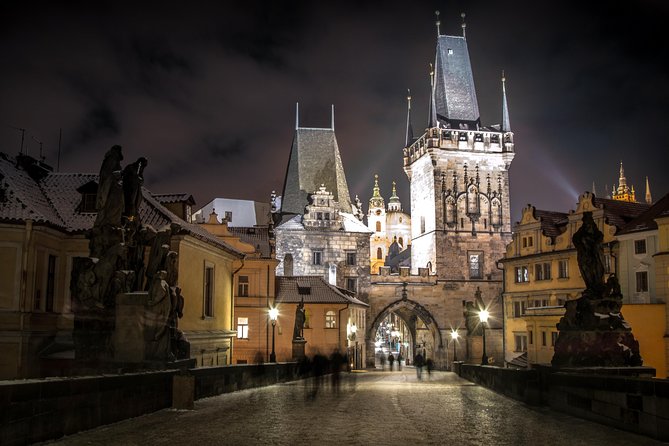 Prague Fairytale Tour: Old Town And Castle private tour - What the private format changes