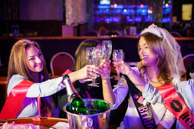 Prague for Men - The basic package: club entry and drink vouchers
