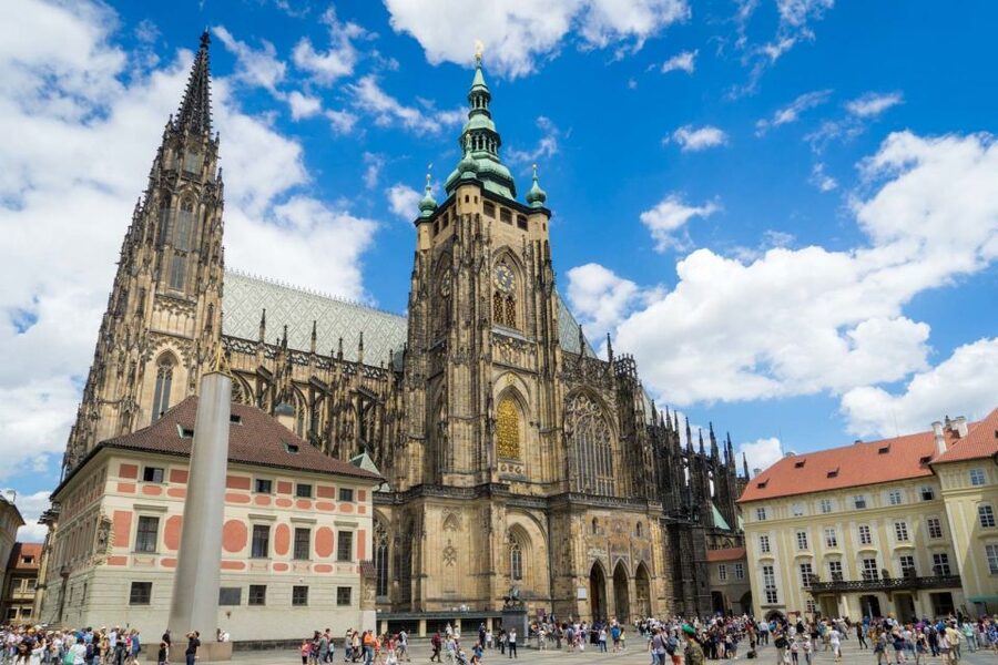 Prague: Full-Day Old Town, River Cruise & Prague Castle Tour - A full day that gives you Prague in three views