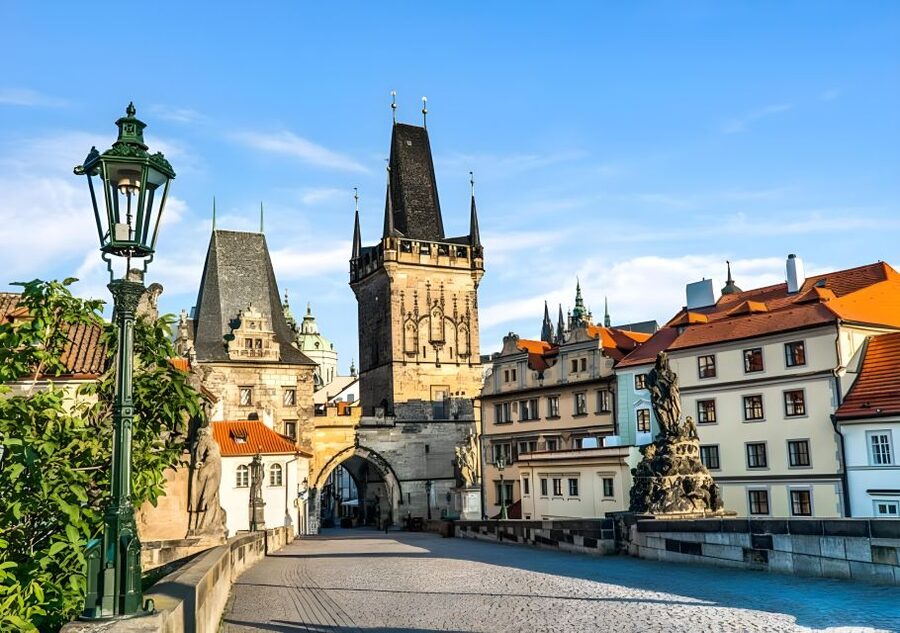 Prague: Full-Day Private Tour of Prague - 5 hours - What the guide quality seems to add